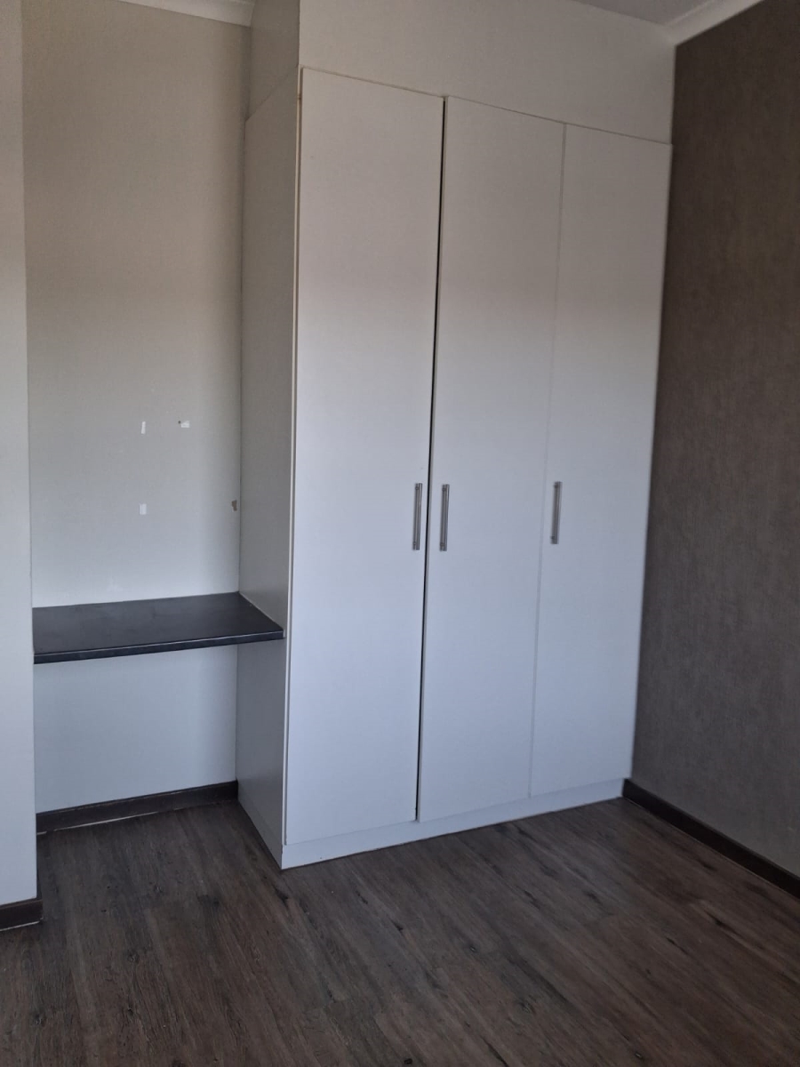 To Let 2 Bedroom Property for Rent in Beacon Bay North Eastern Cape